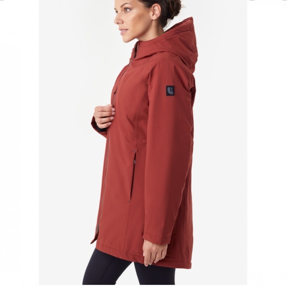 Lolë insulated Piper coat, size XS - Picture 3 of 8